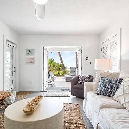 3 Palms Retreat-3